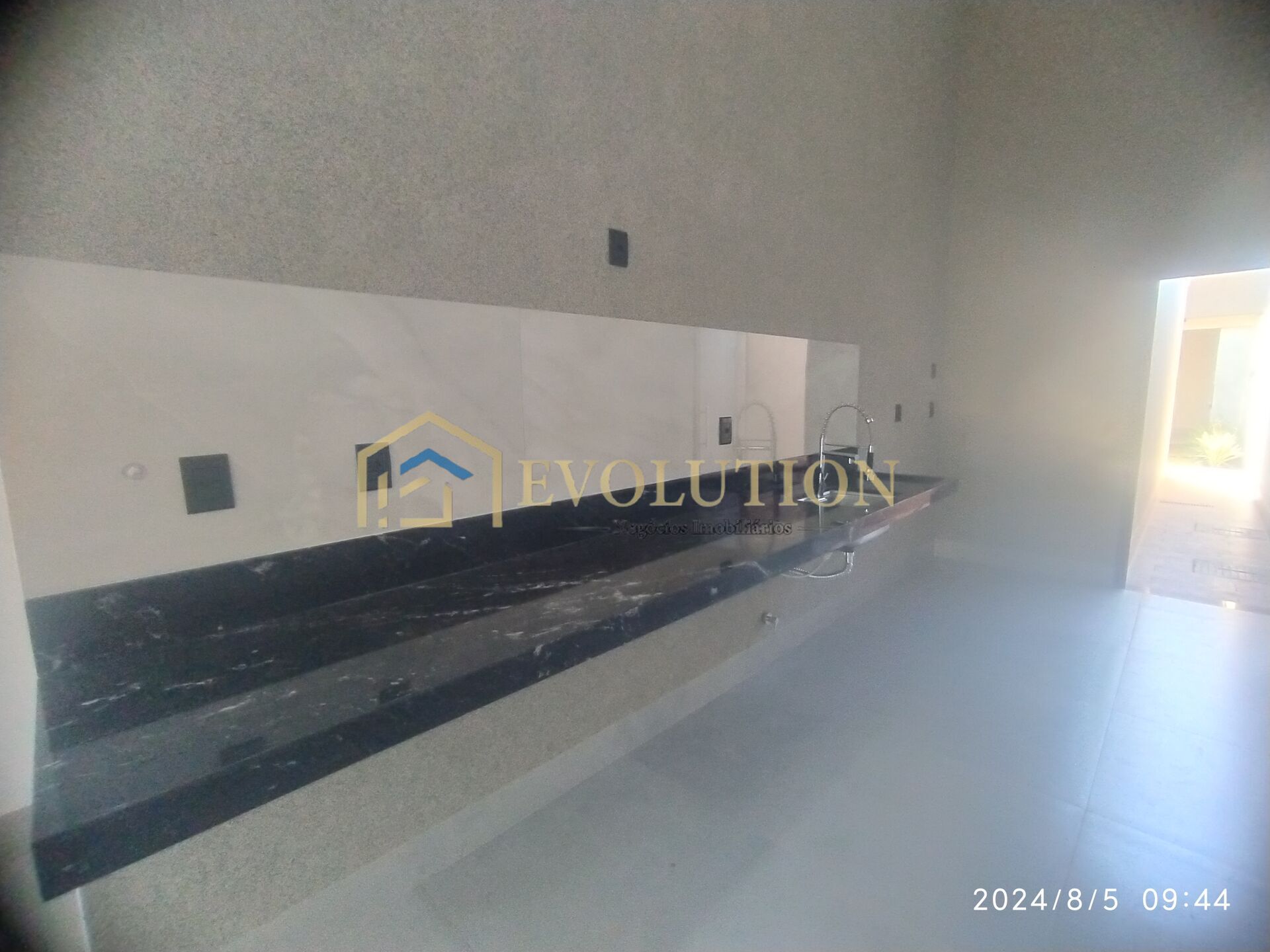 Casa à venda com 3 quartos, 152m² - Foto 9
