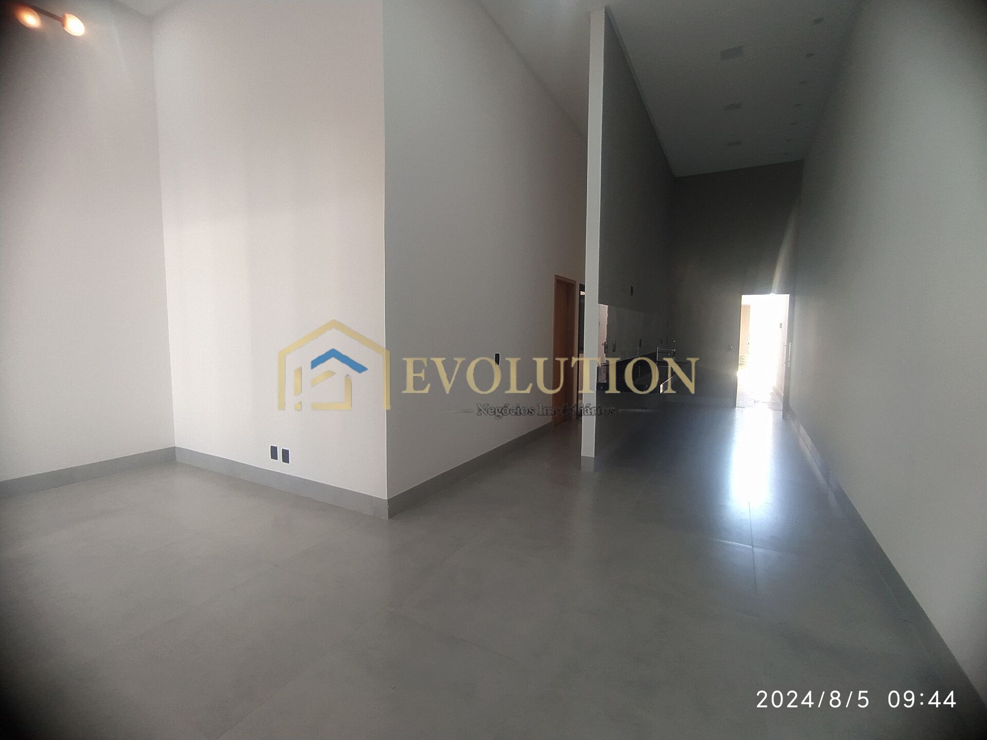 Casa à venda com 3 quartos, 152m² - Foto 8