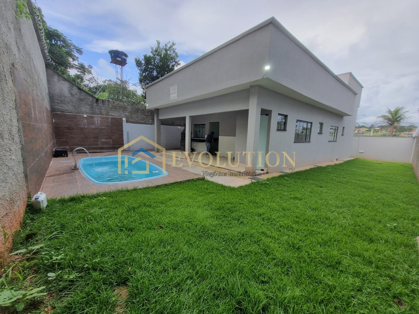 Casa à venda com 3 quartos, 137m² - Foto 4