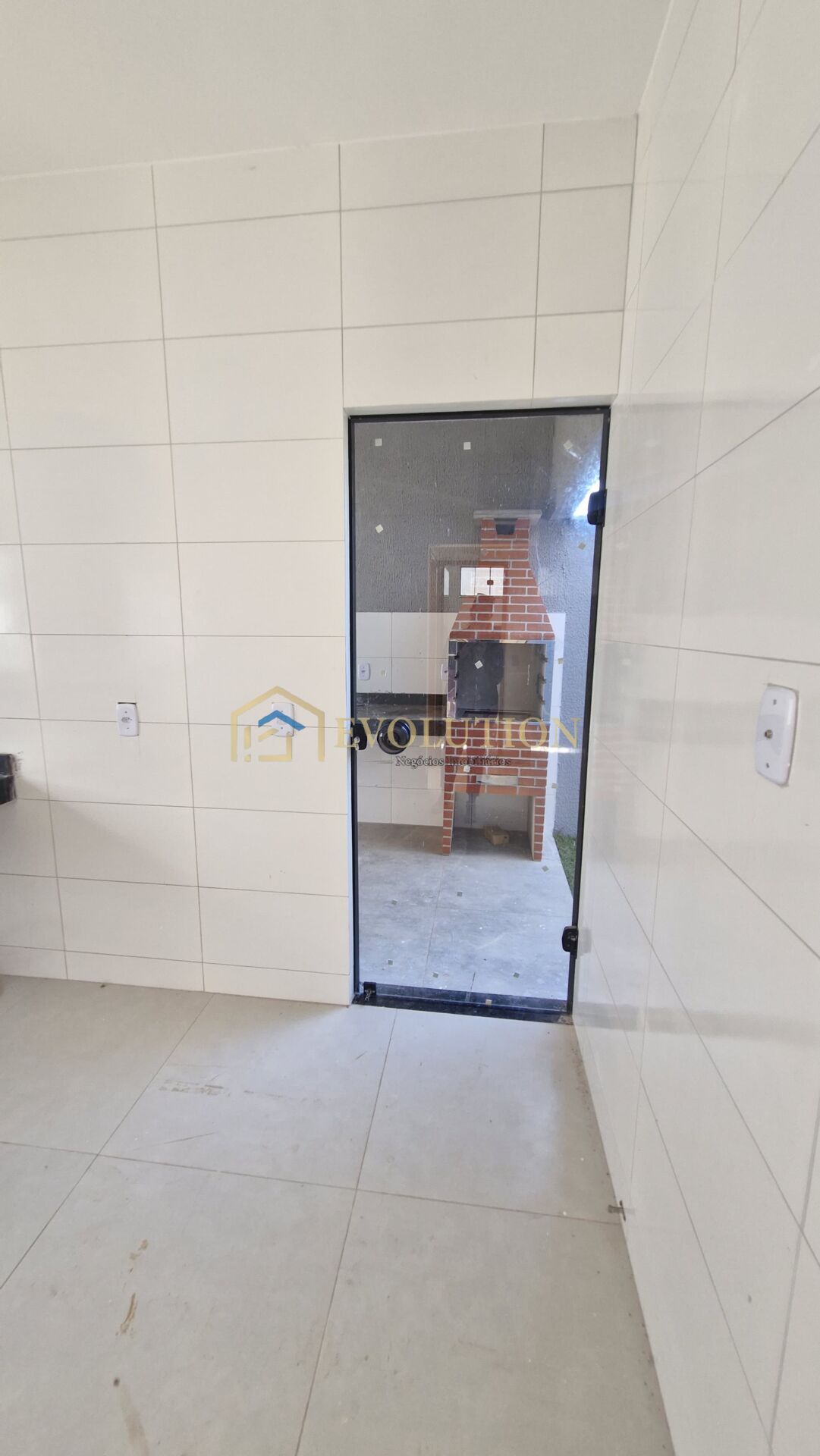 Casa à venda com 3 quartos, 110m² - Foto 16
