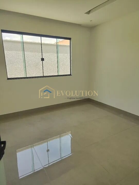 Casa à venda com 3 quartos, 80m² - Foto 13