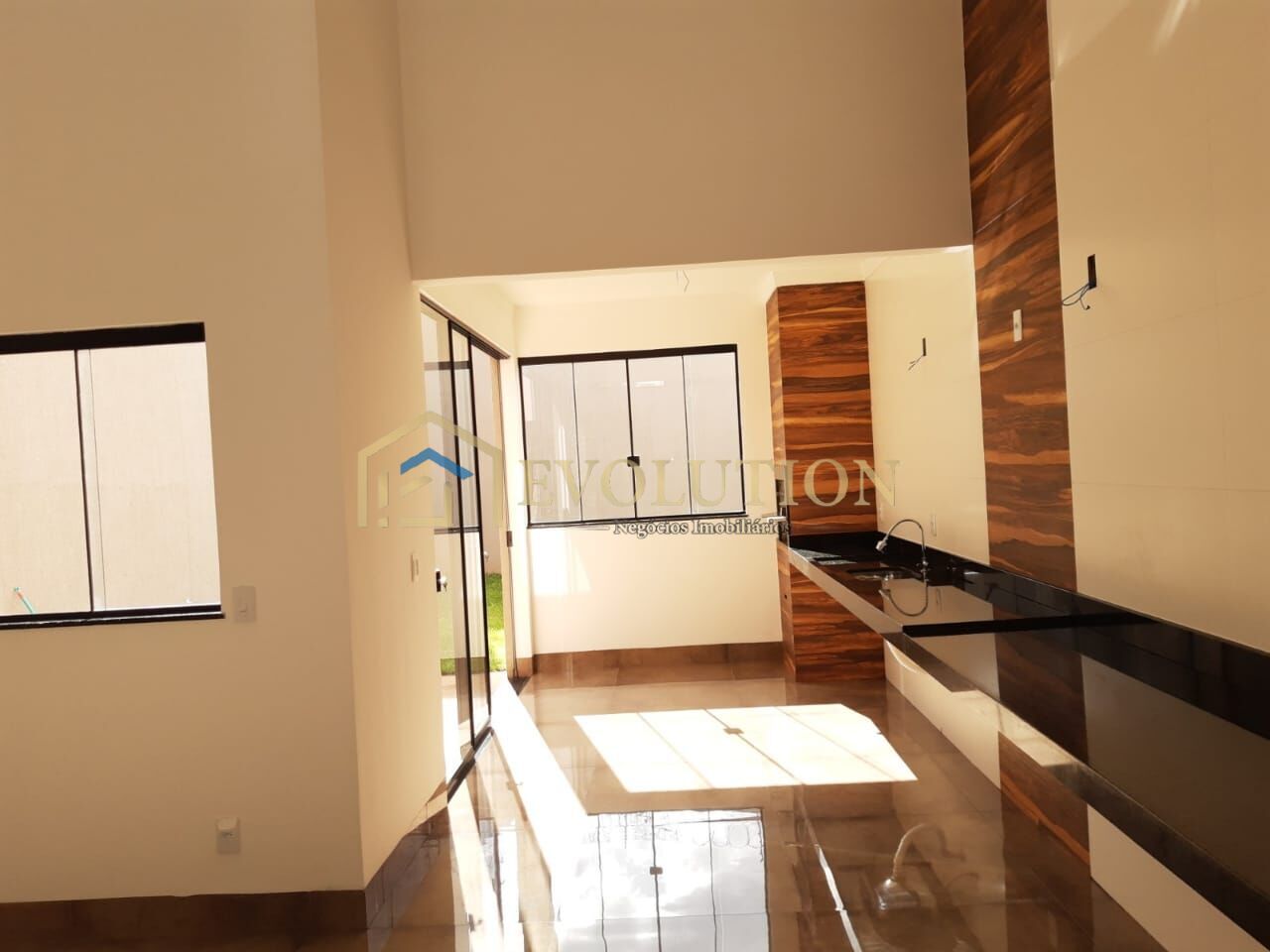 Casa, 3 quartos, 157 m² - Foto 1