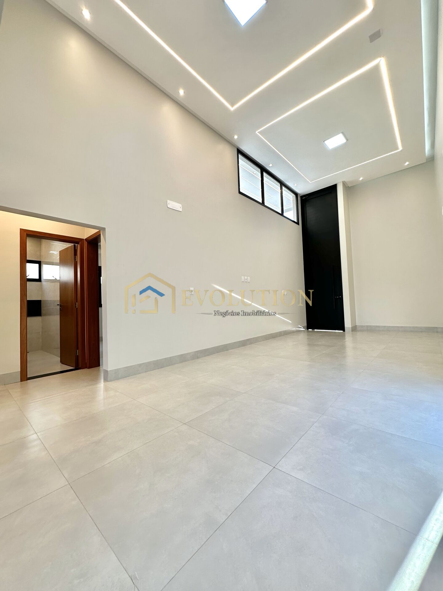 Casa à venda com 3 quartos, 175m² - Foto 7