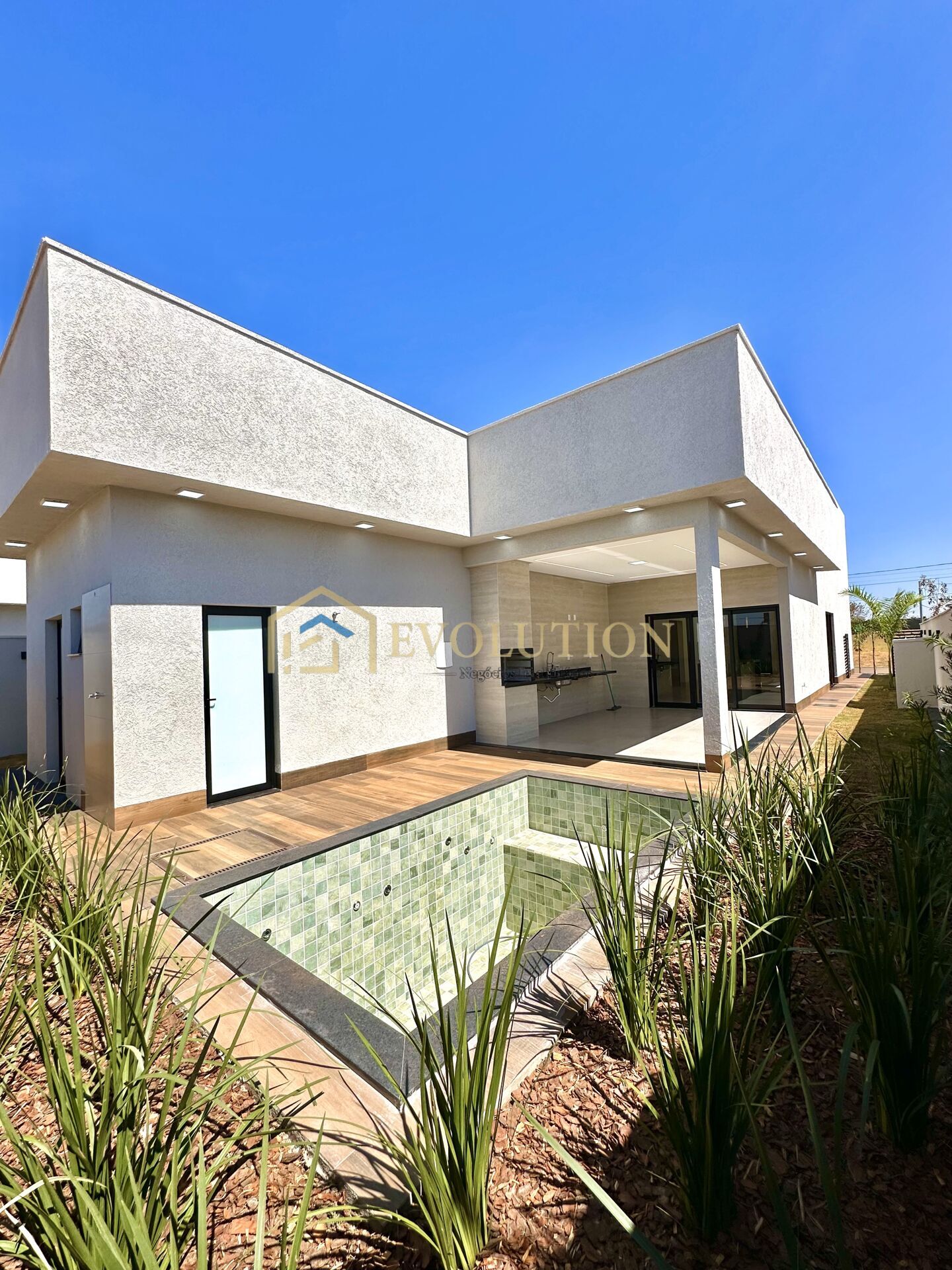 Casa à venda com 3 quartos, 175m² - Foto 13