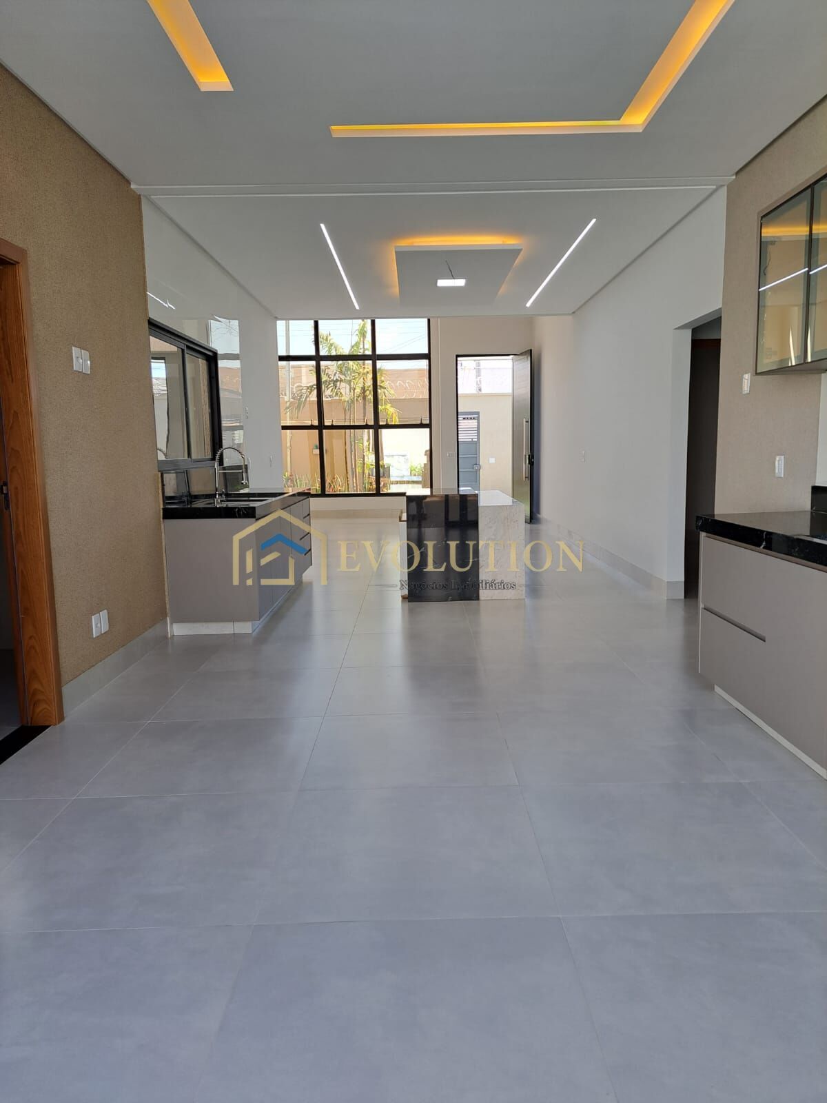 Casa à venda com 3 quartos, 180m² - Foto 9