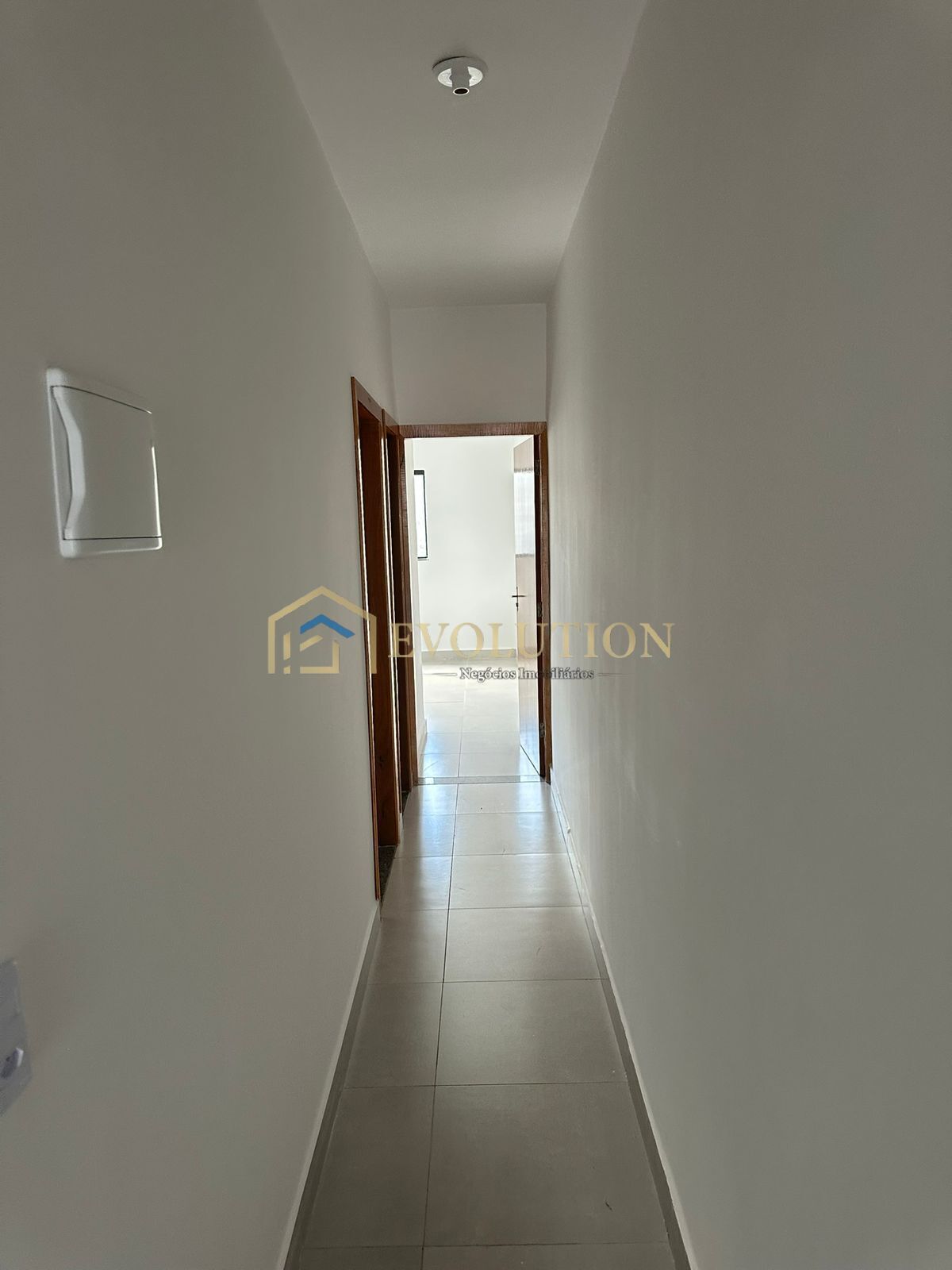 Casa à venda com 2 quartos, 60m² - Foto 7