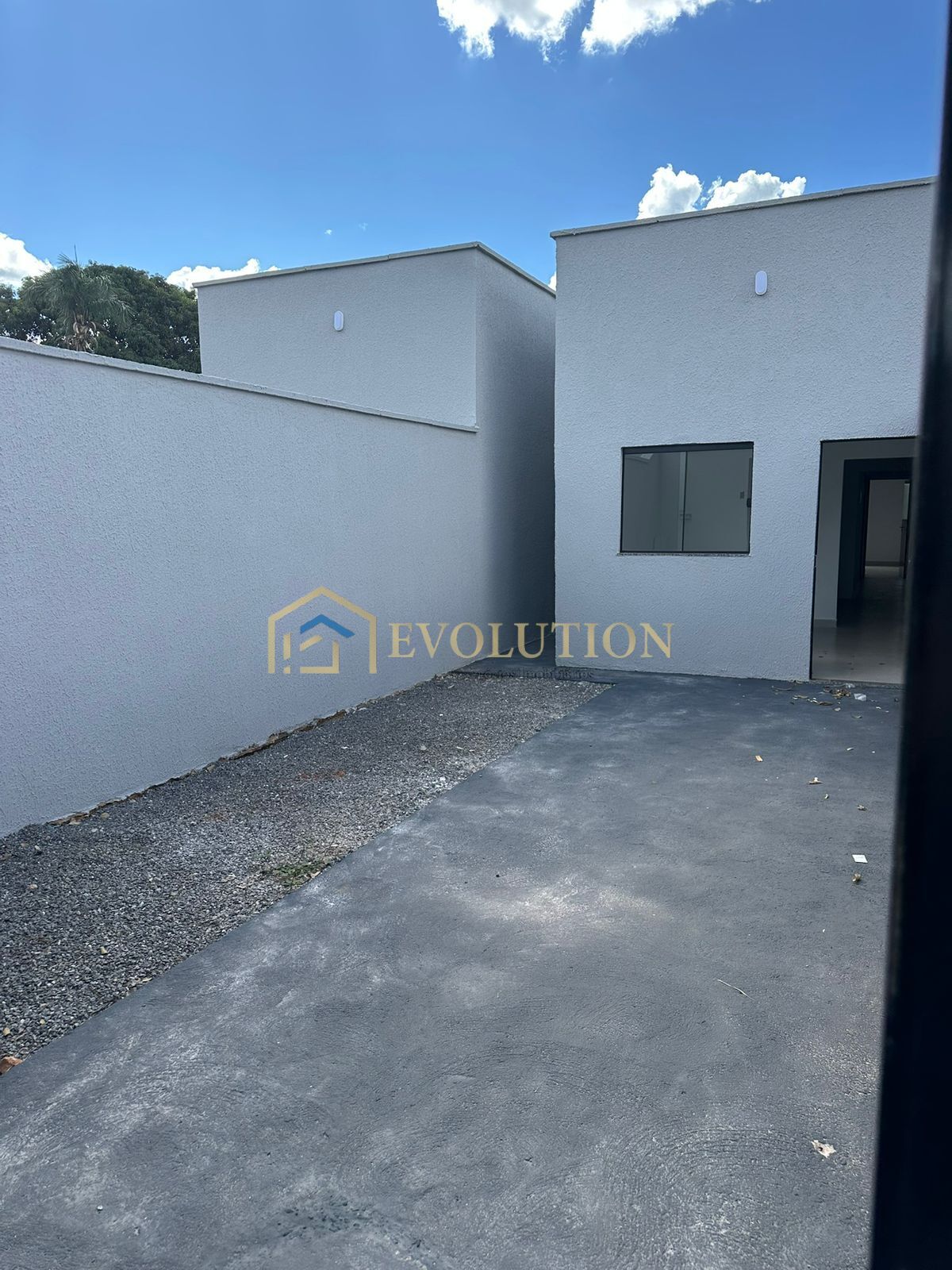 Casa à venda com 2 quartos, 60m² - Foto 11