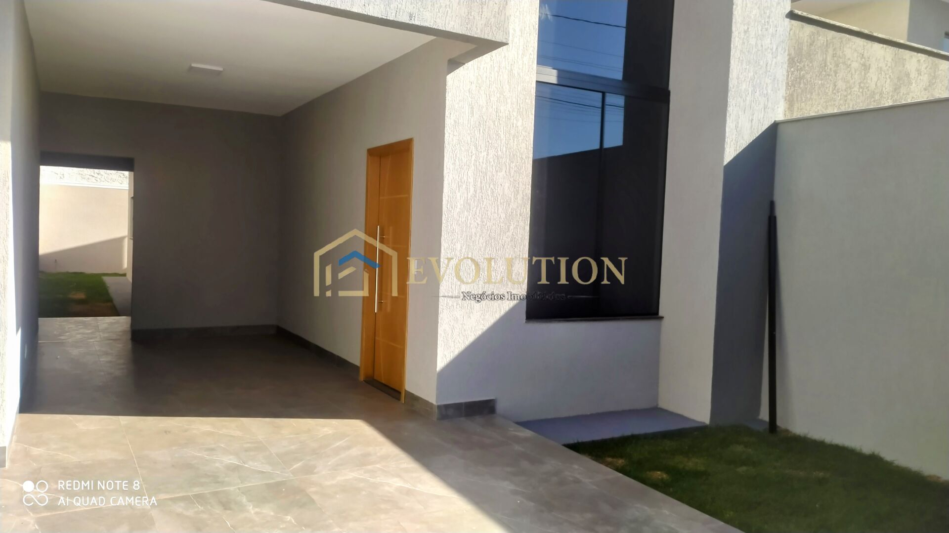 Casa à venda com 3 quartos, 110m² - Foto 1