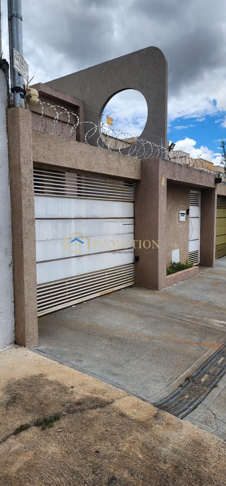 Casa à venda com 3 quartos, 210m² - Foto 20