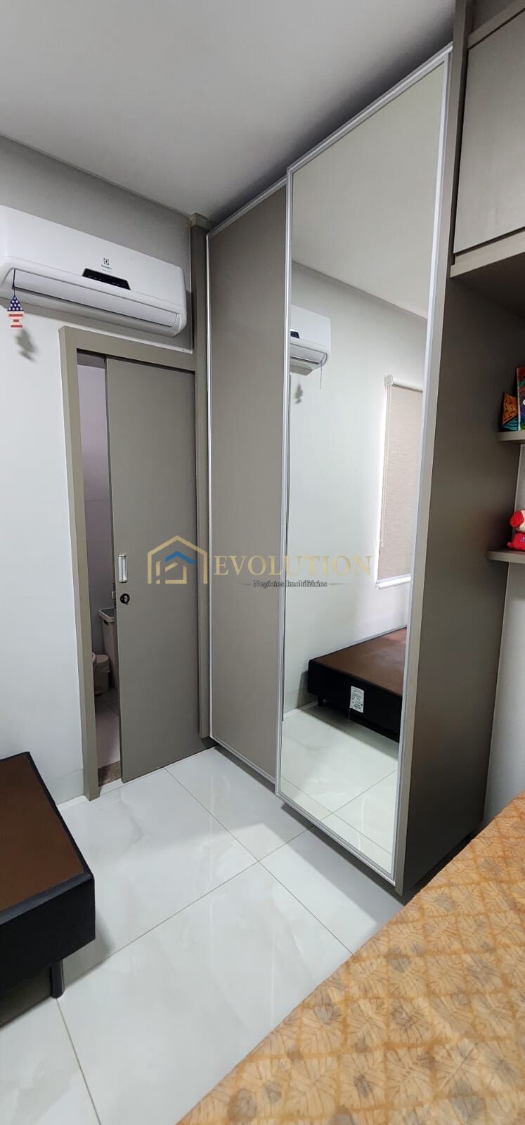 Casa à venda com 3 quartos, 210m² - Foto 14