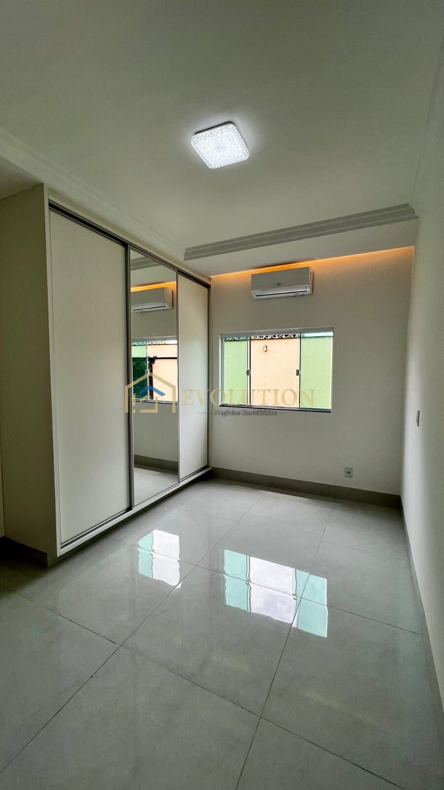 Casa à venda com 3 quartos, 268m² - Foto 18