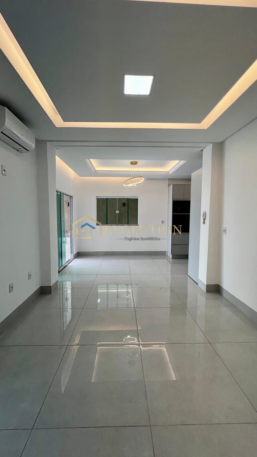 Casa à venda com 3 quartos, 268m² - Foto 10