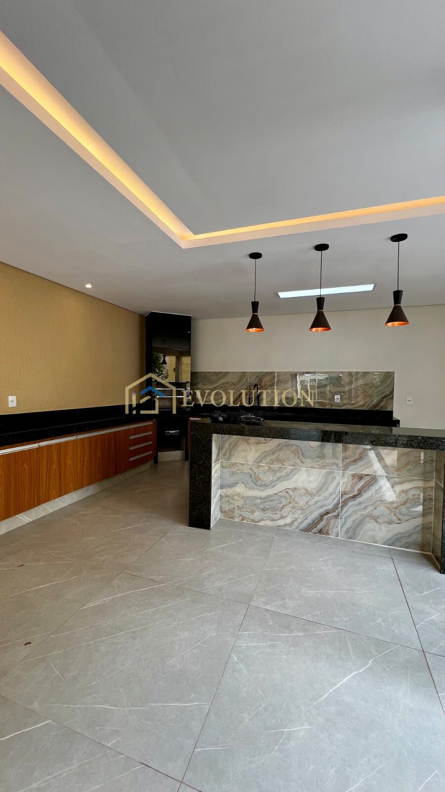 Casa à venda com 3 quartos, 268m² - Foto 5