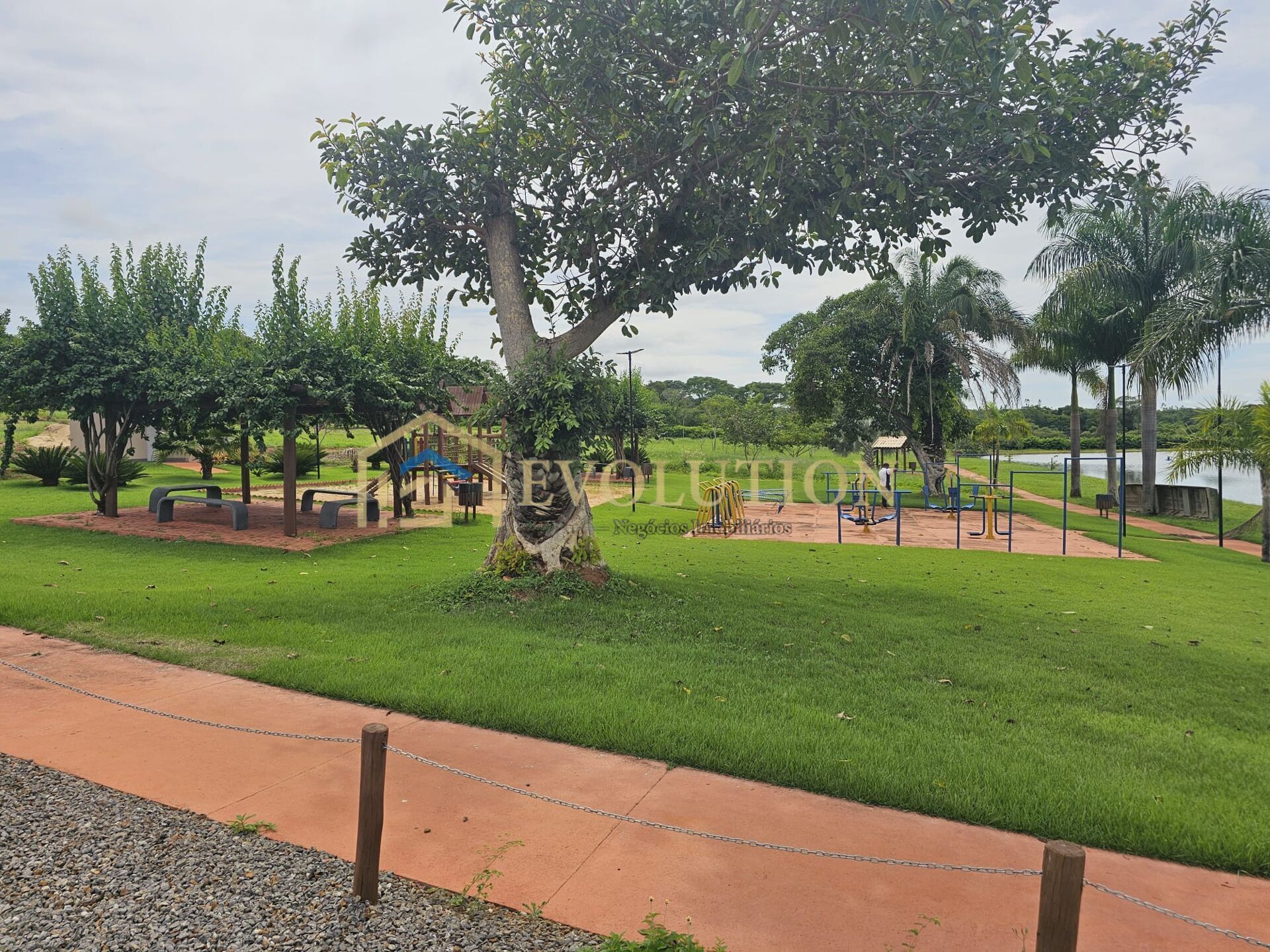 Terreno à venda, 1500m² - Foto 5