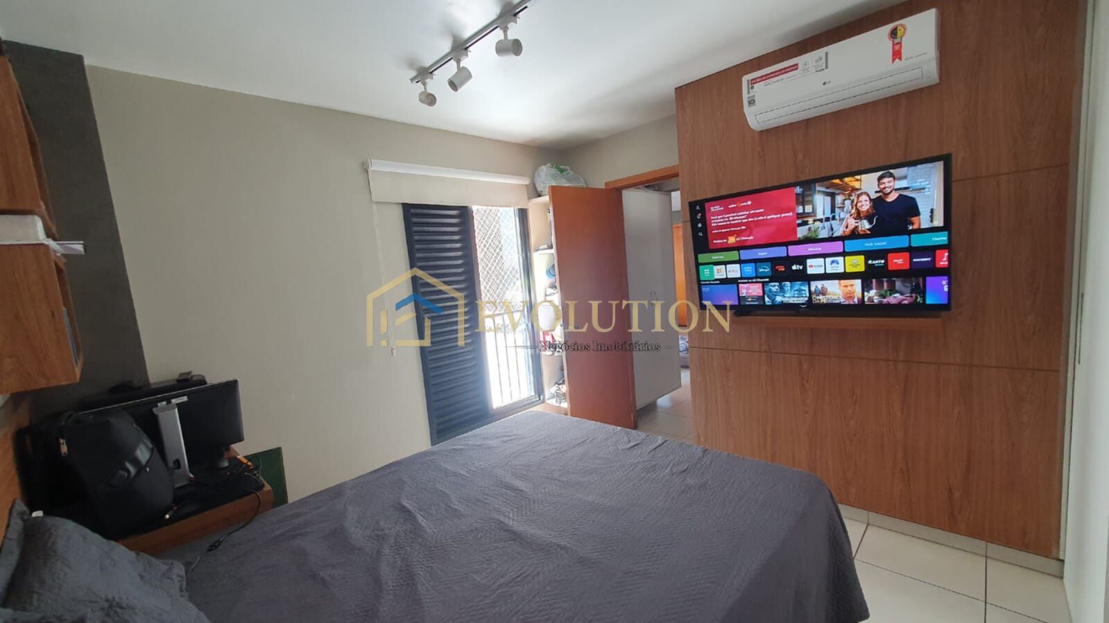 Apartamento à venda com 2 quartos, 63m² - Foto 12