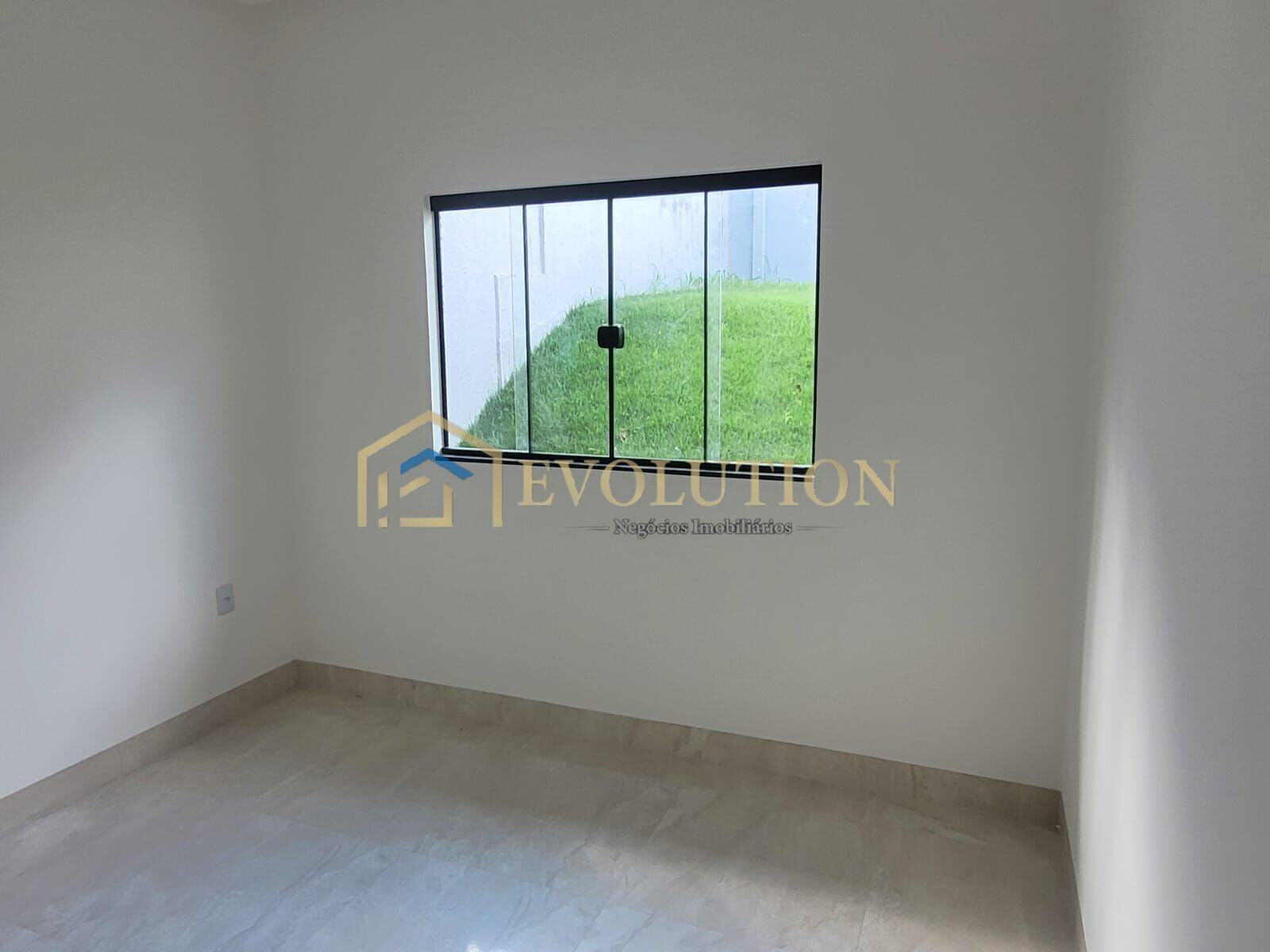 Casa à venda com 3 quartos, 110m² - Foto 17