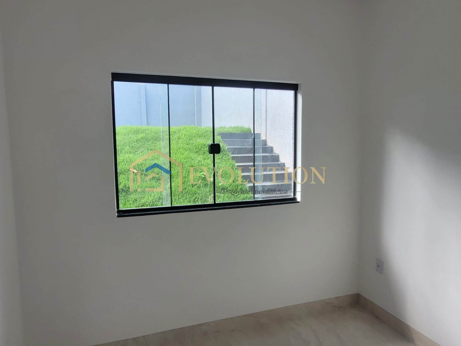 Casa à venda com 3 quartos, 110m² - Foto 14