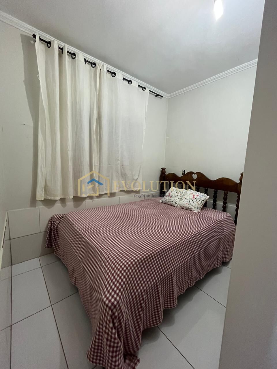 Casa à venda com 3 quartos, 256m² - Foto 10