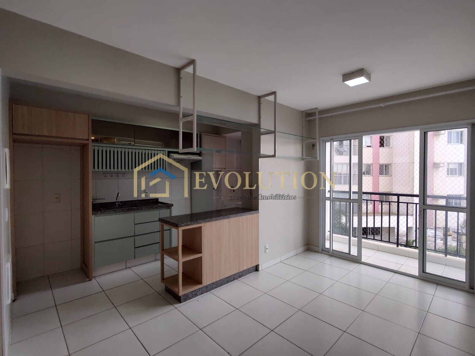 Apartamento à venda com 2 quartos, 48m² - Foto 1