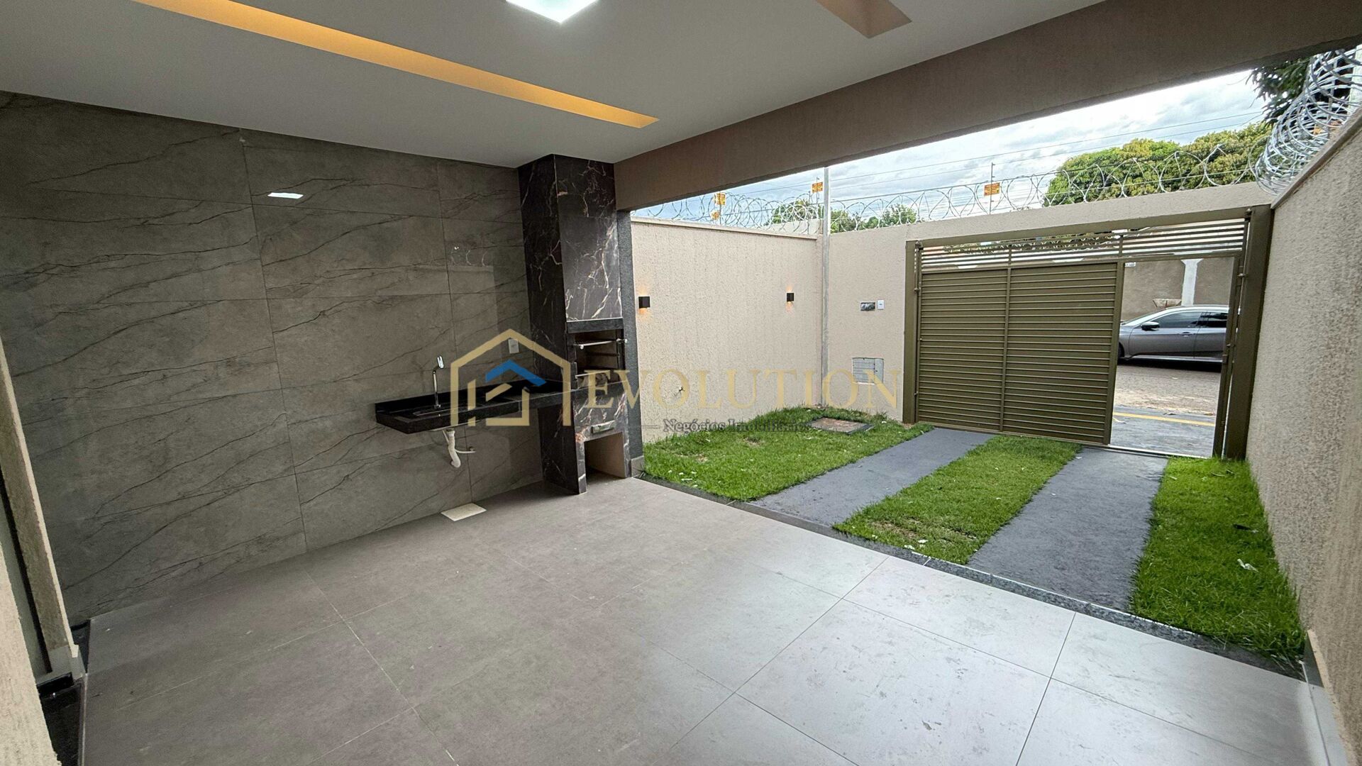 Casa à venda com 2 quartos, 91m² - Foto 2