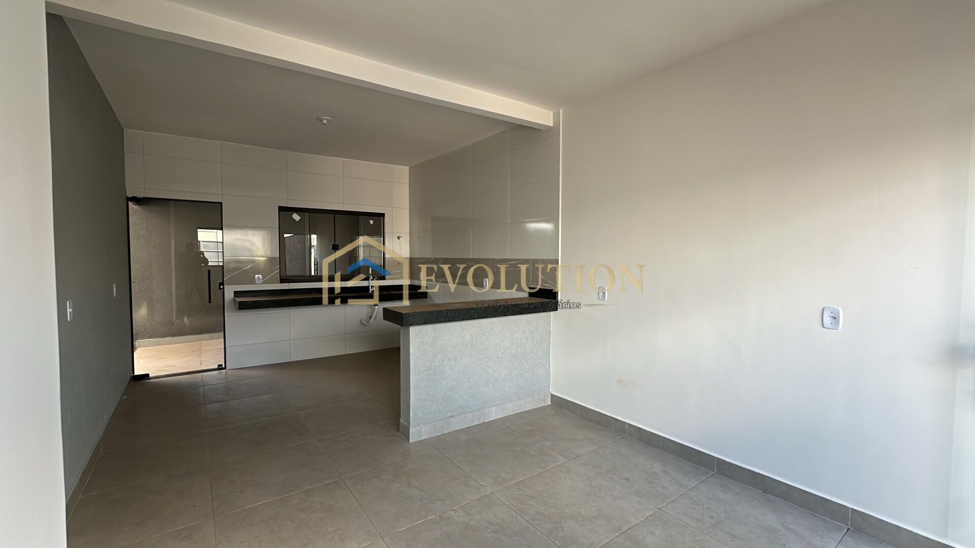 Casa à venda com 2 quartos, 69m² - Foto 7