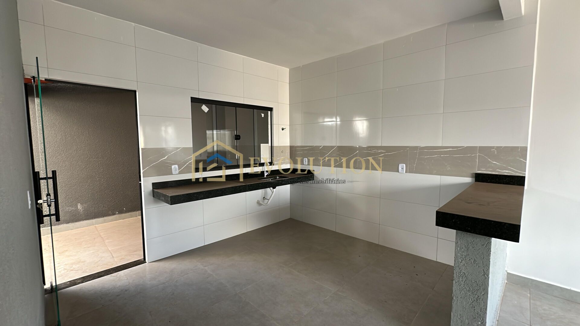 Casa à venda com 2 quartos, 69m² - Foto 8