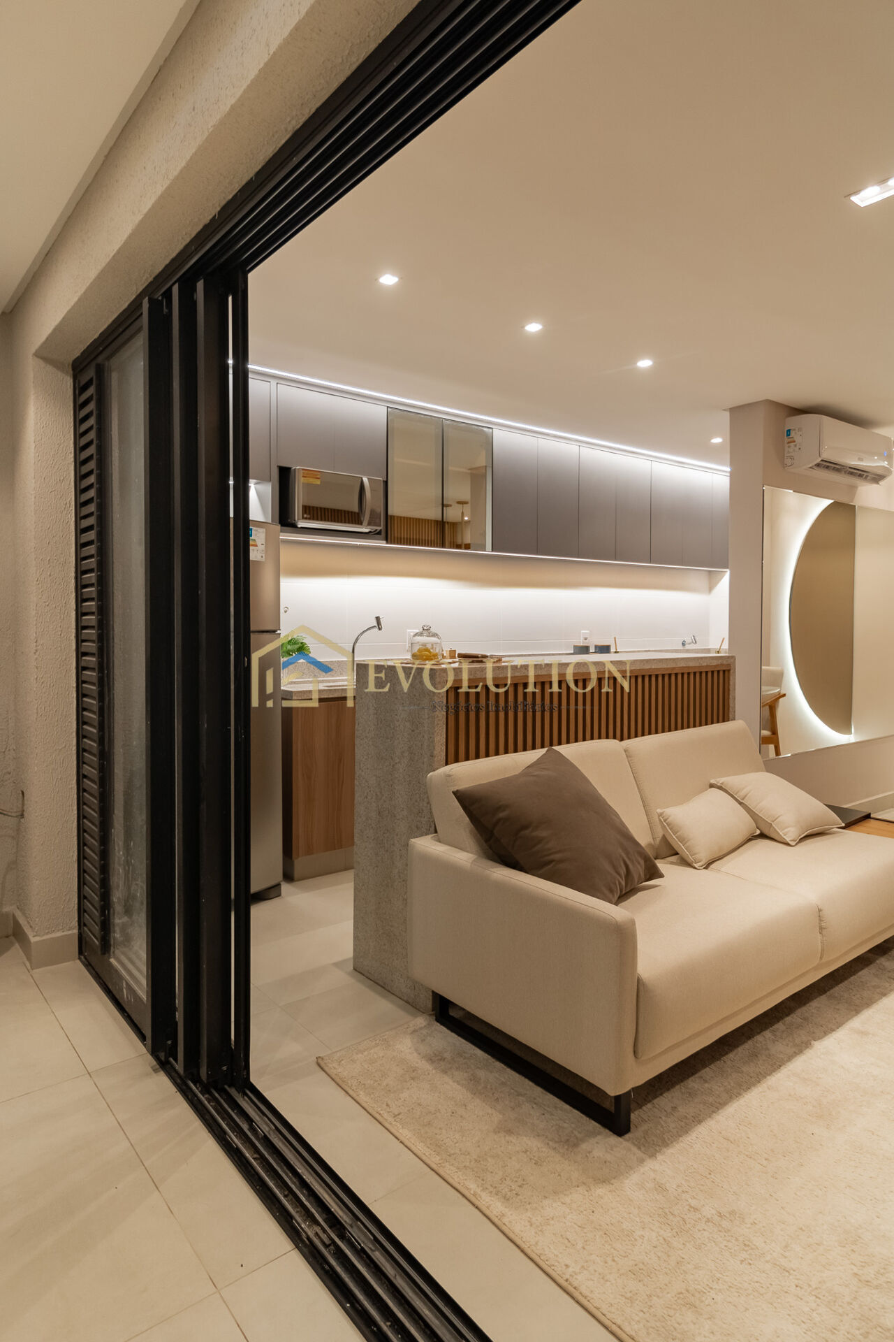 Apartamento à venda com 2 quartos, 66m² - Foto 4