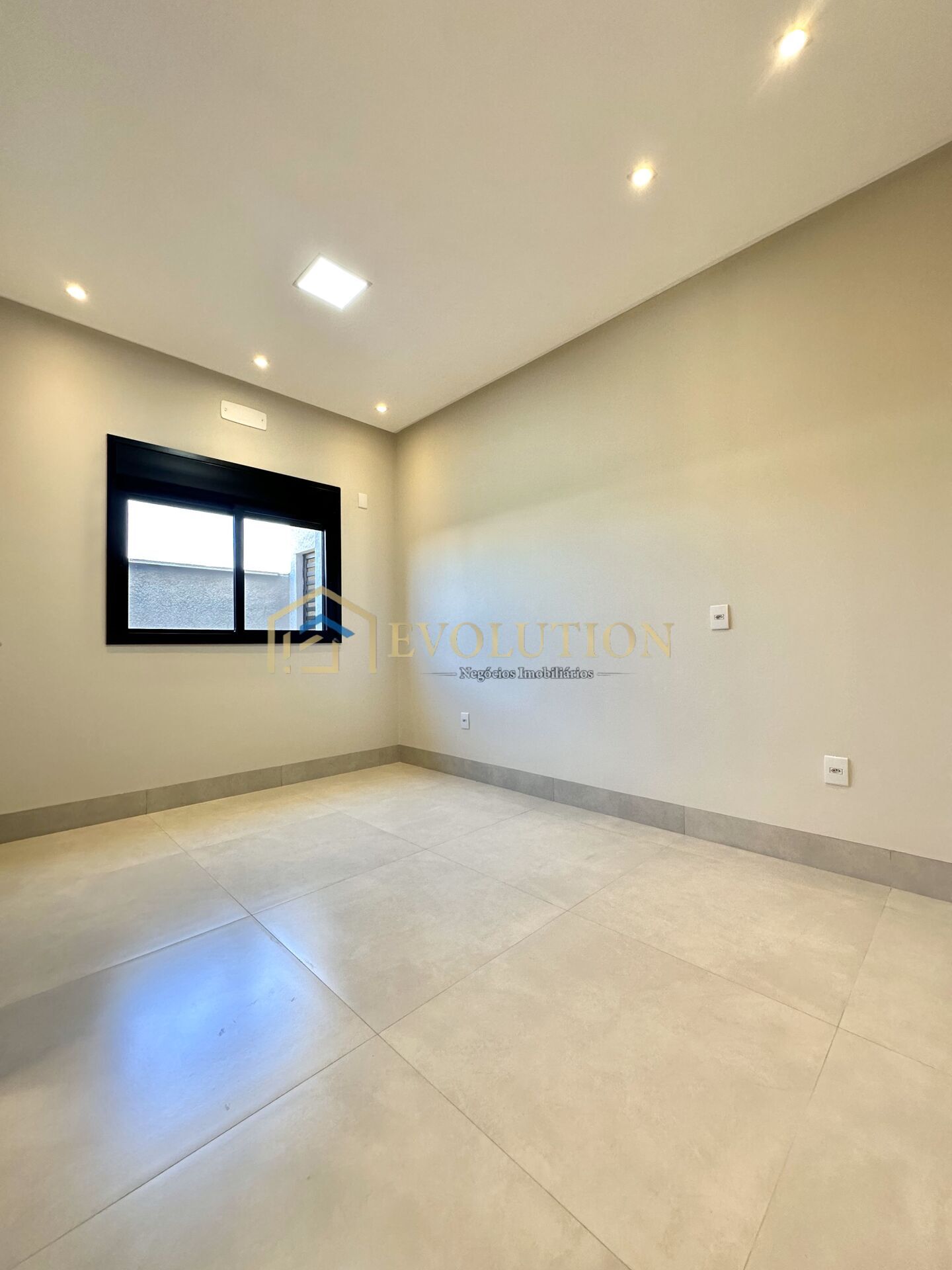 Casa à venda com 3 quartos, 175m² - Foto 7