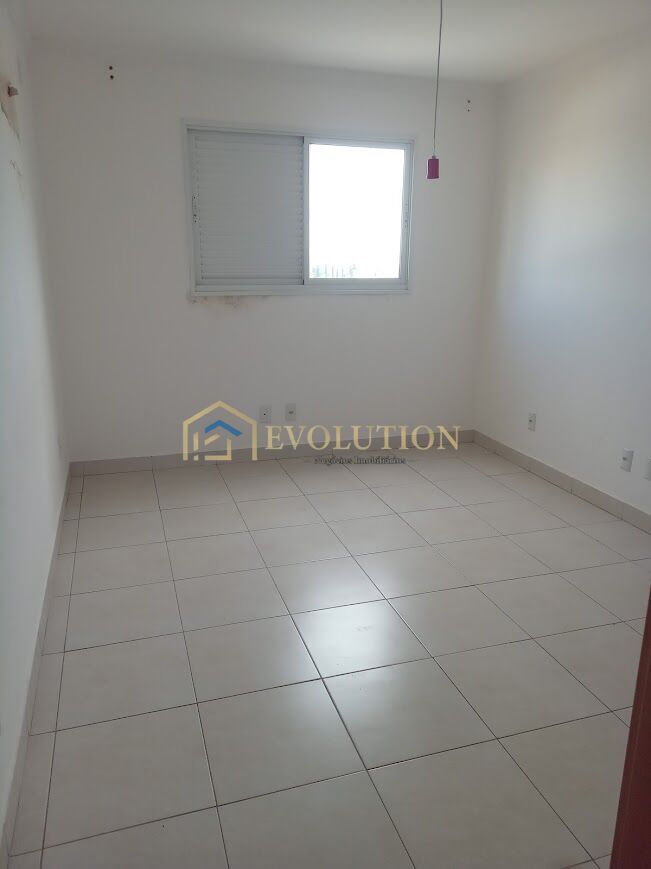 Apartamento para alugar com 3 quartos, 76m² - Foto 3