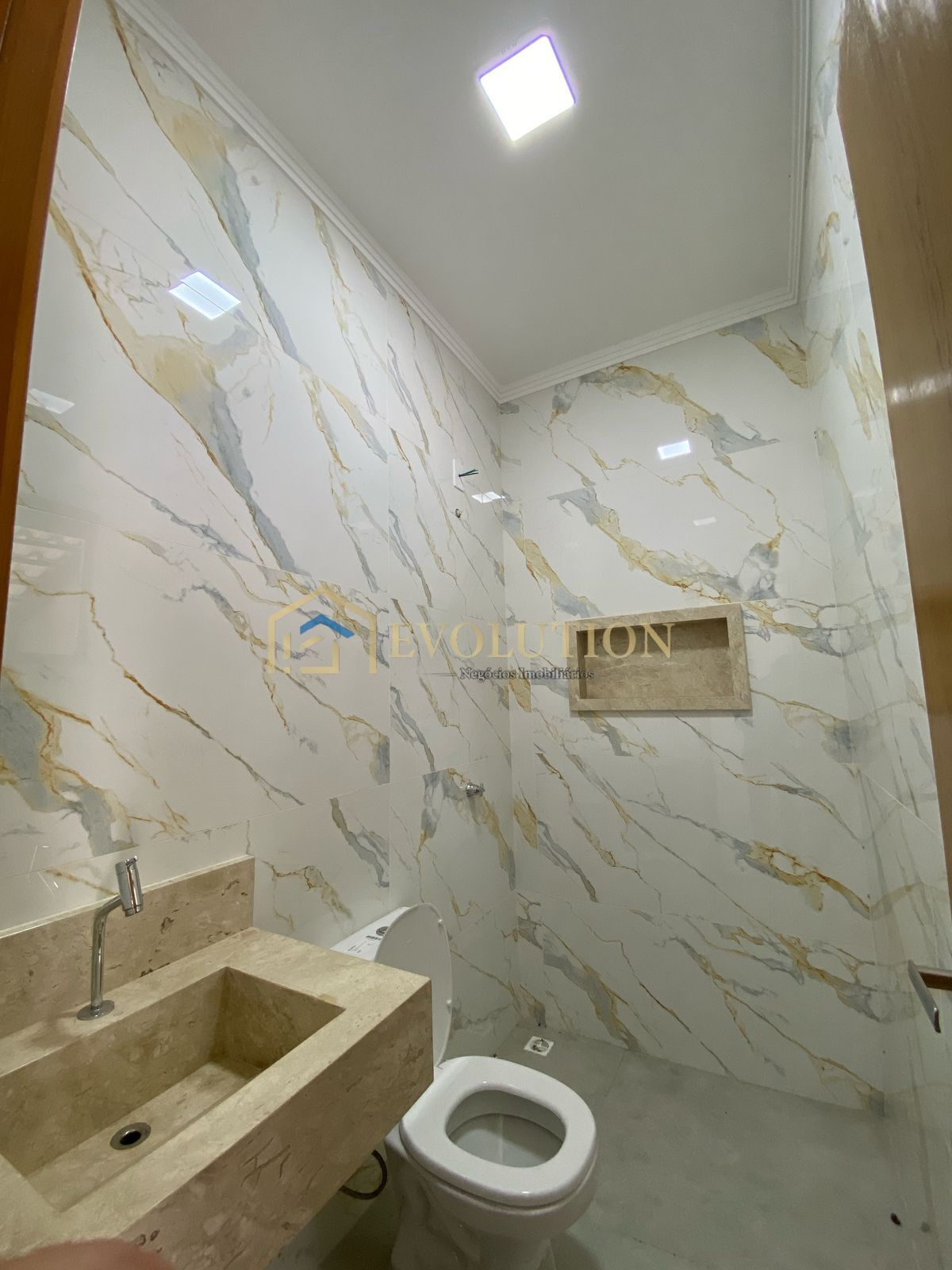 Casa à venda com 3 quartos, 170m² - Foto 8
