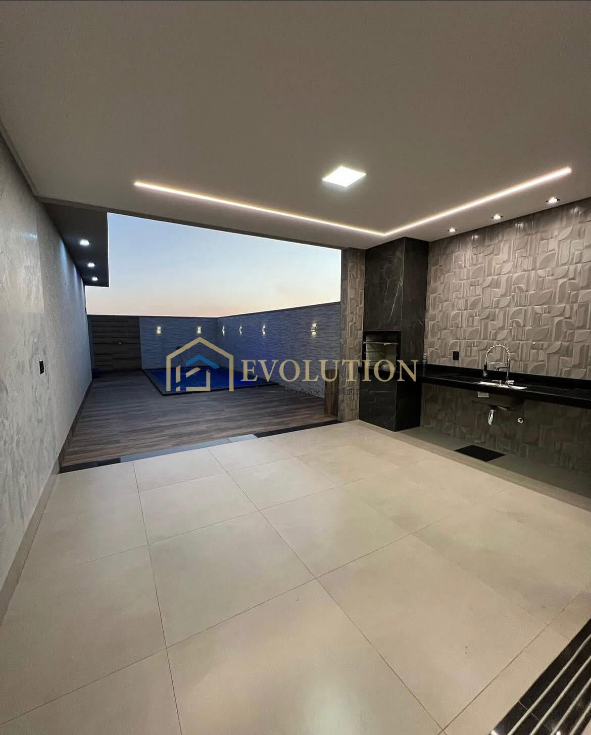 Casa à venda com 3 quartos, 177m² - Foto 6