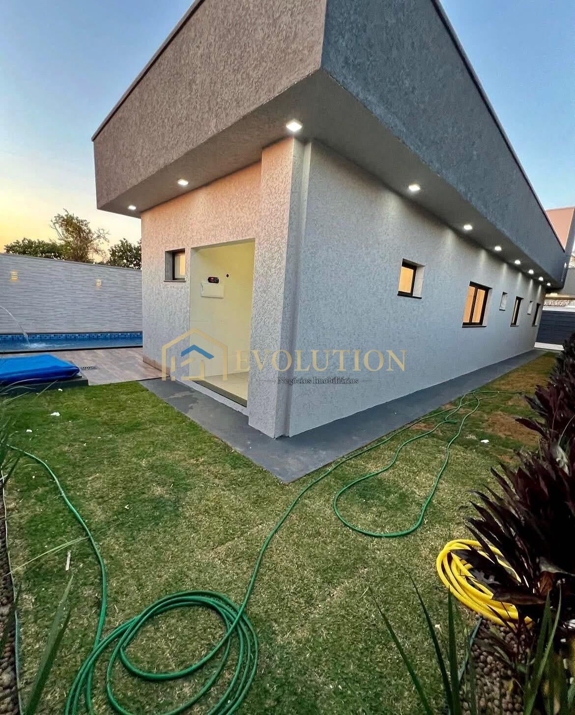 Casa à venda com 3 quartos, 177m² - Foto 9