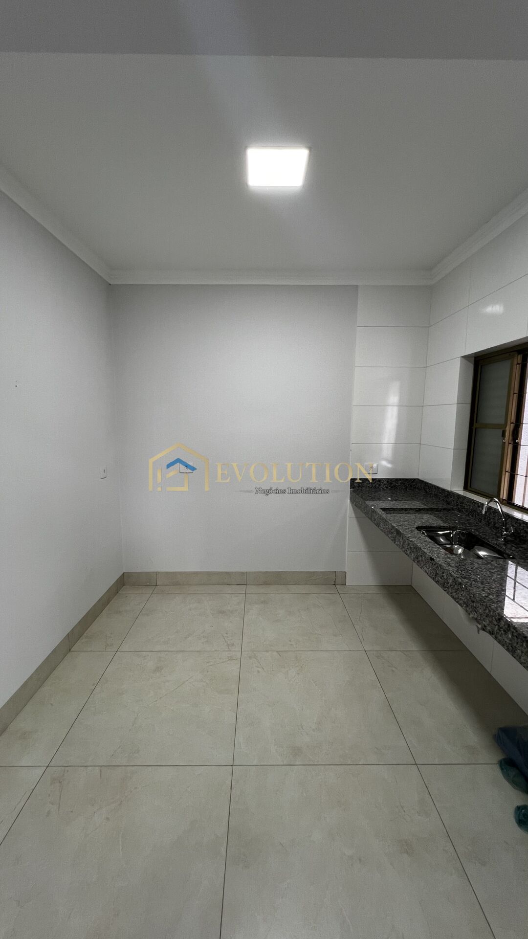 Casa à venda com 3 quartos, 220m² - Foto 13