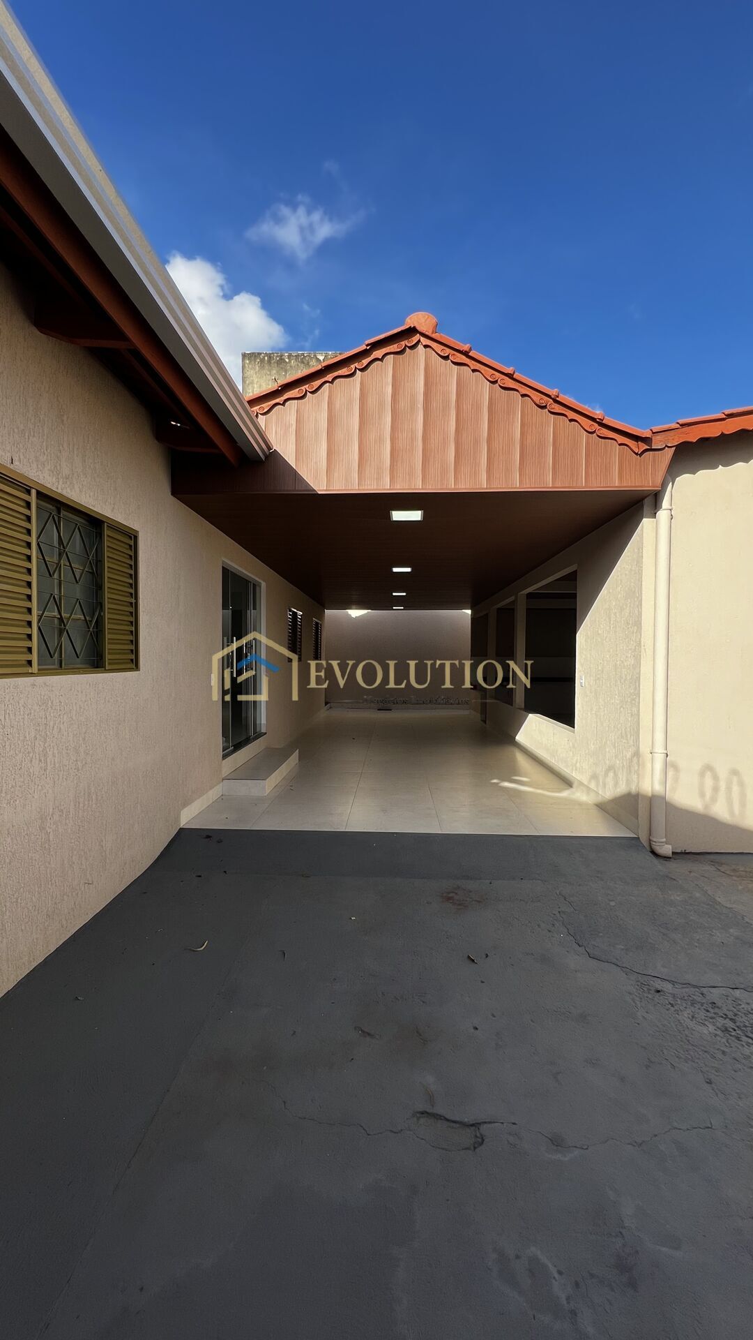 Casa à venda com 3 quartos, 220m² - Foto 9