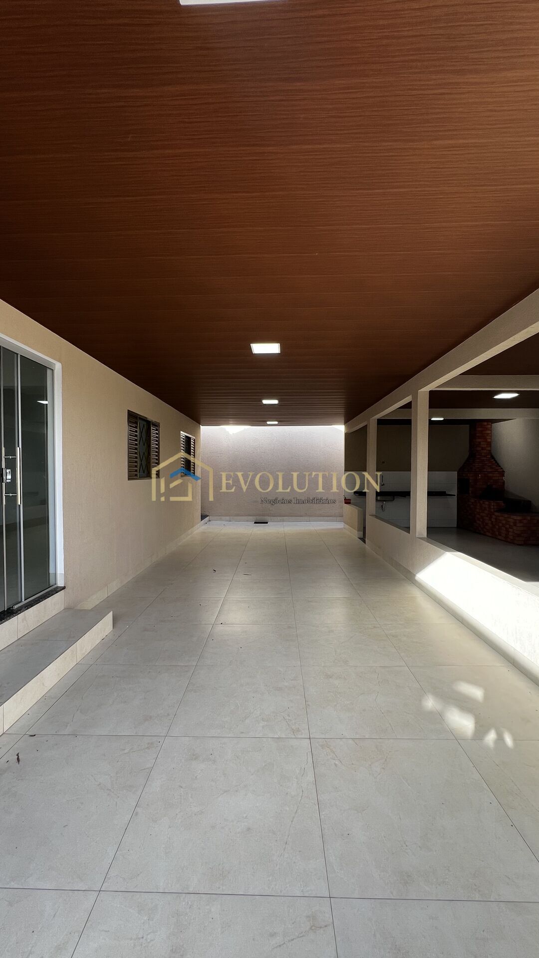 Casa à venda com 3 quartos, 220m² - Foto 6