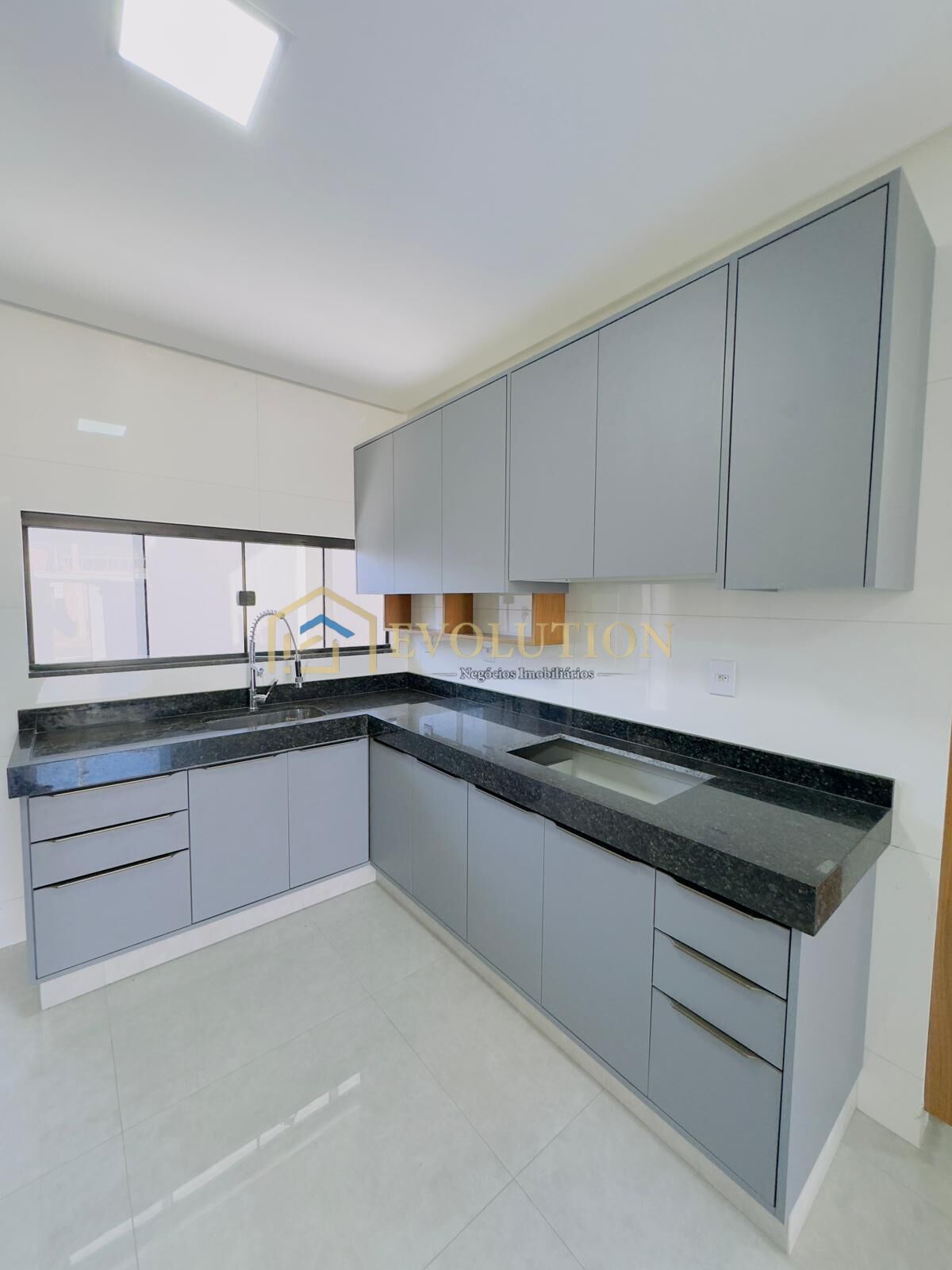 Sobrado à venda com 3 quartos, 212m² - Foto 7