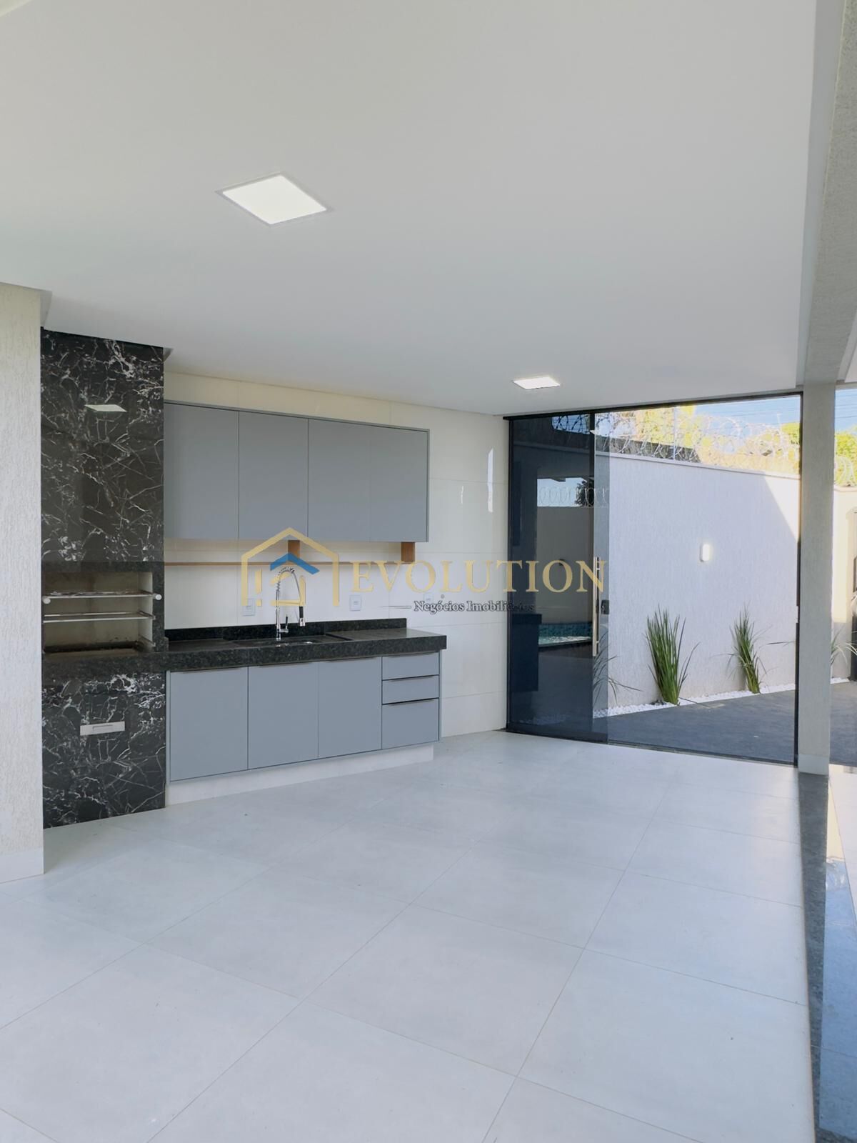 Sobrado à venda com 3 quartos, 212m² - Foto 9