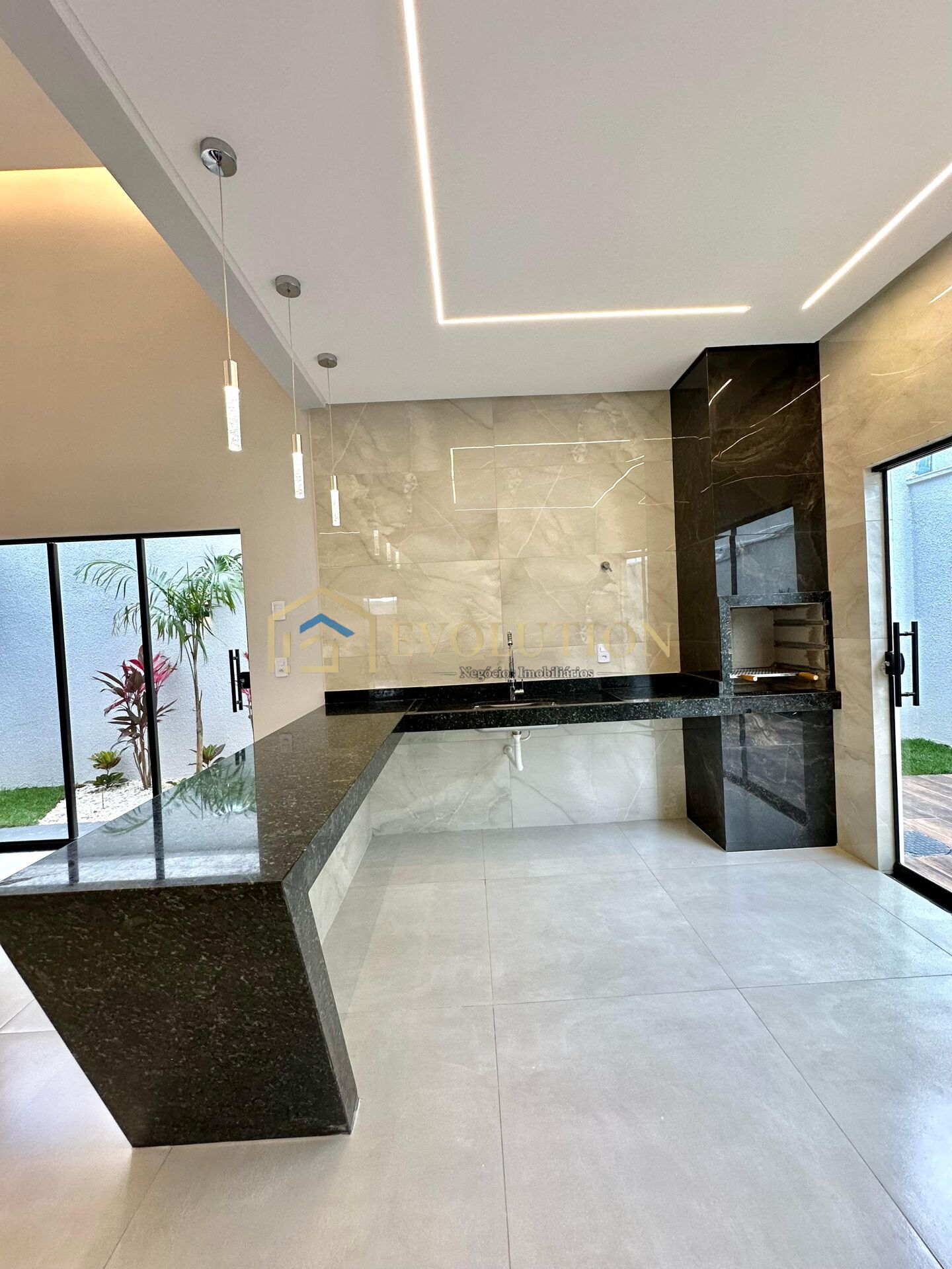 Casa à venda com 3 quartos, 124m² - Foto 5