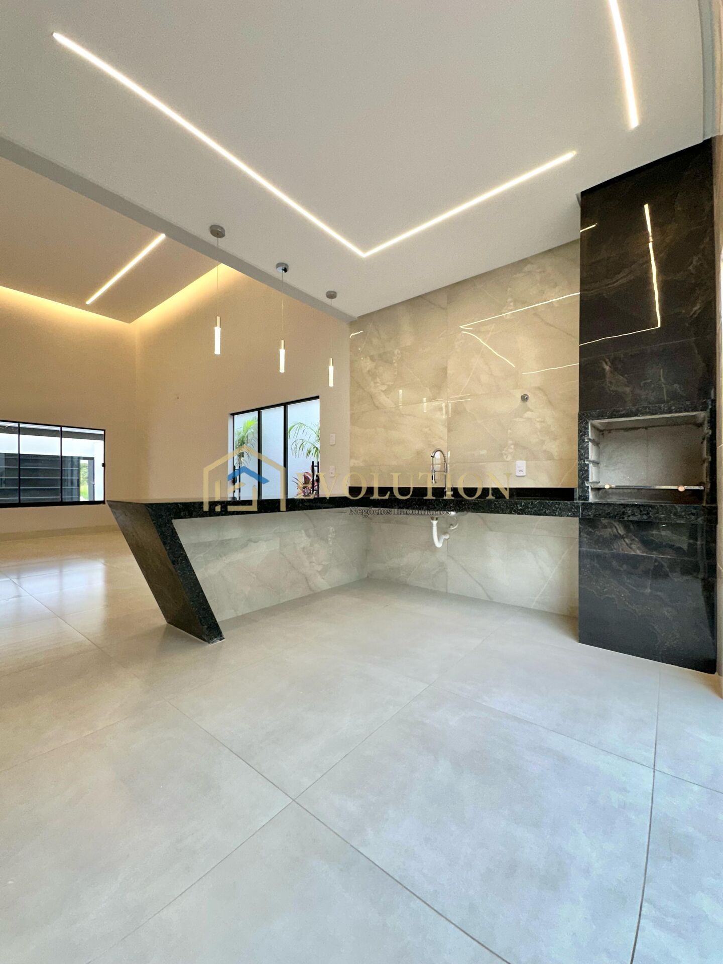 Casa à venda com 3 quartos, 124m² - Foto 7