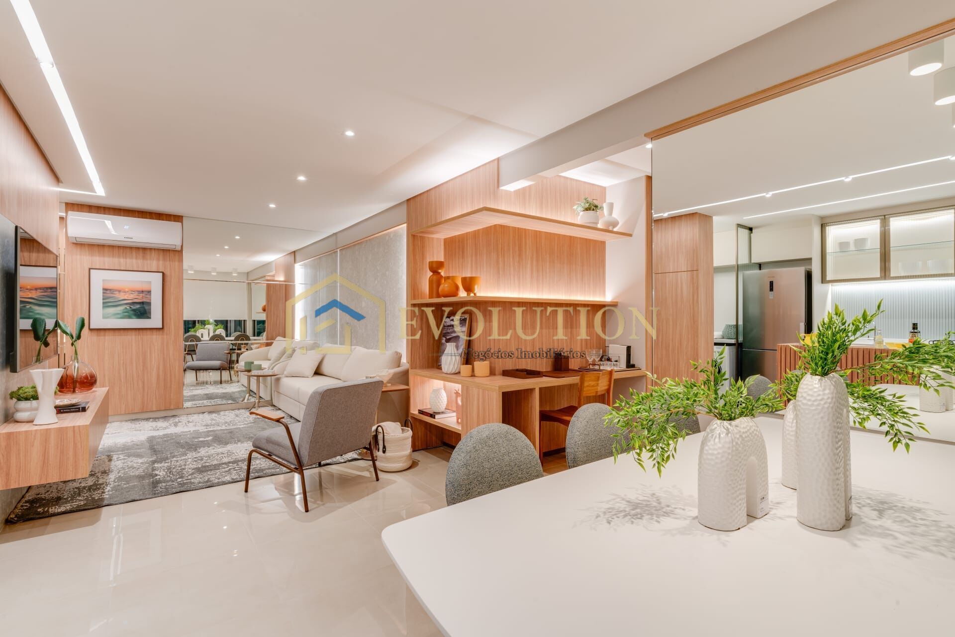 Apartamento à venda com 3 quartos, 84m² - Foto 1