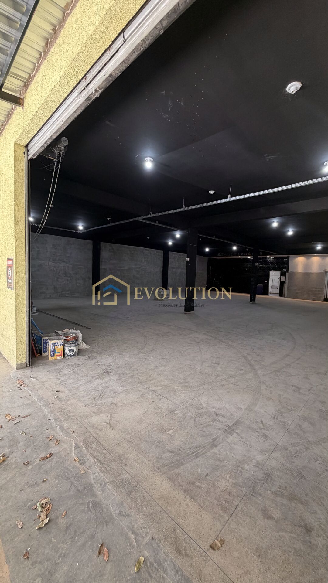 Loja-Salão, 400 m² - Foto 1
