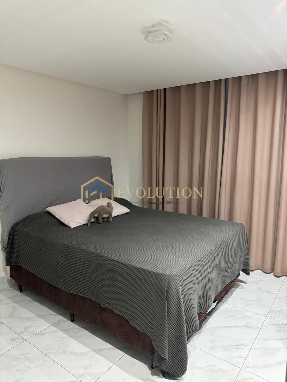 Apartamento à venda com 3 quartos, 76m² - Foto 11
