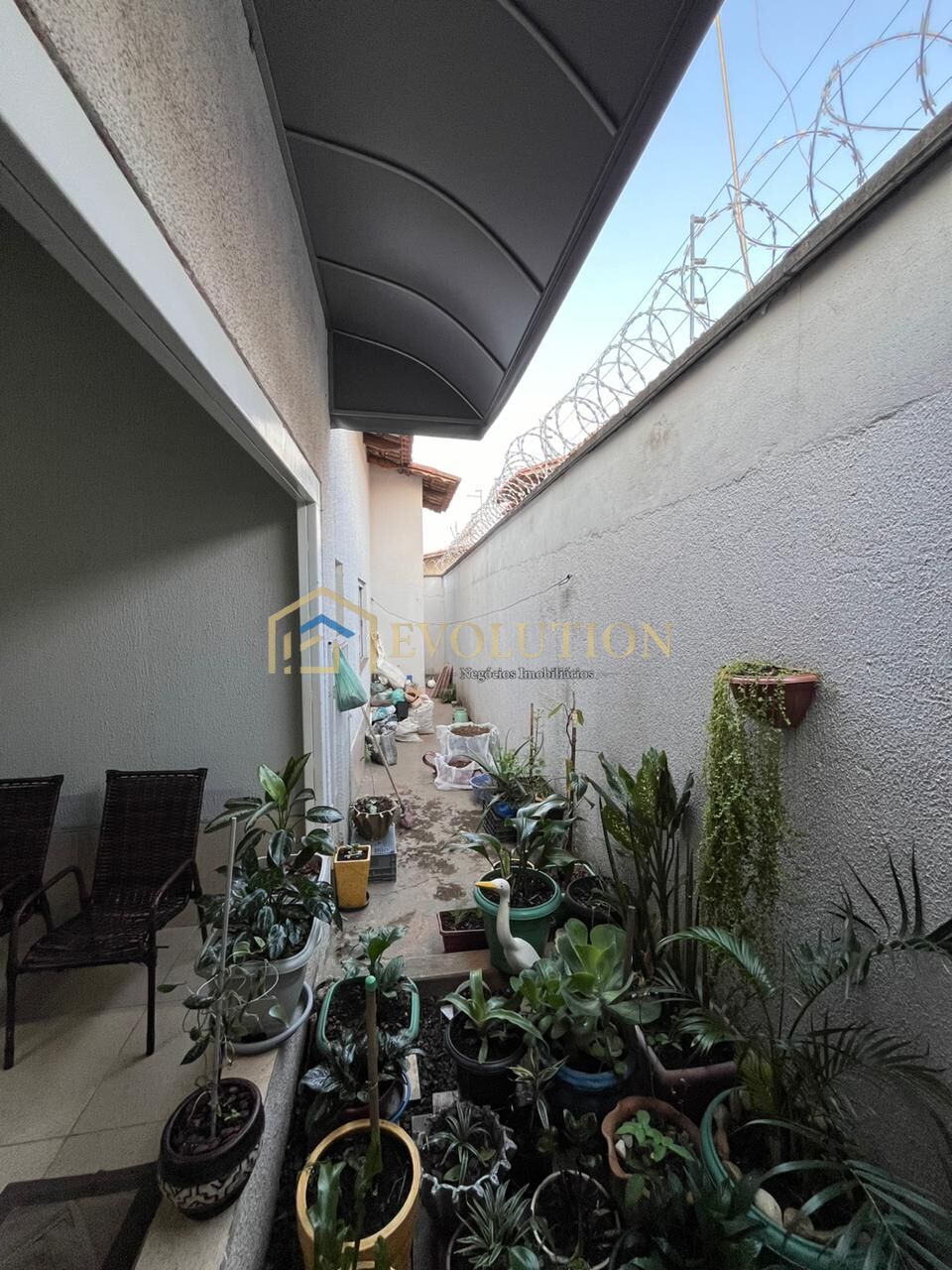 Casa à venda com 2 quartos, 180m² - Foto 13