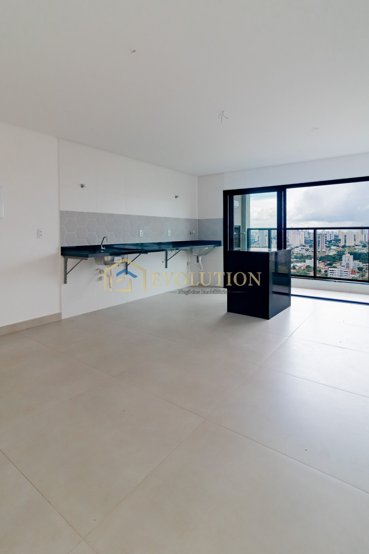 Apartamento à venda com 3 quartos, 73m² - Foto 2