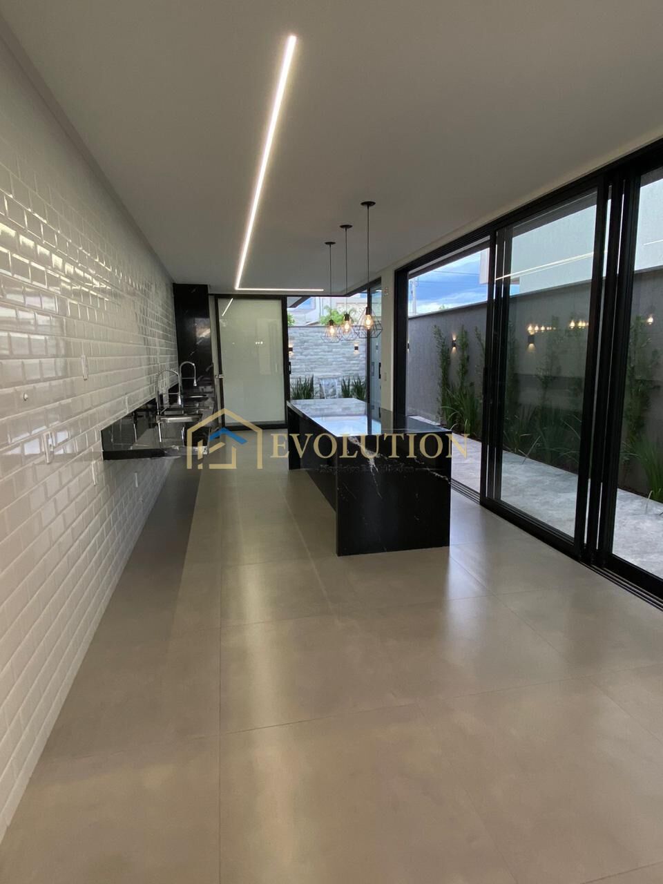Casa de Condomínio à venda com 3 quartos, 155m² - Foto 3