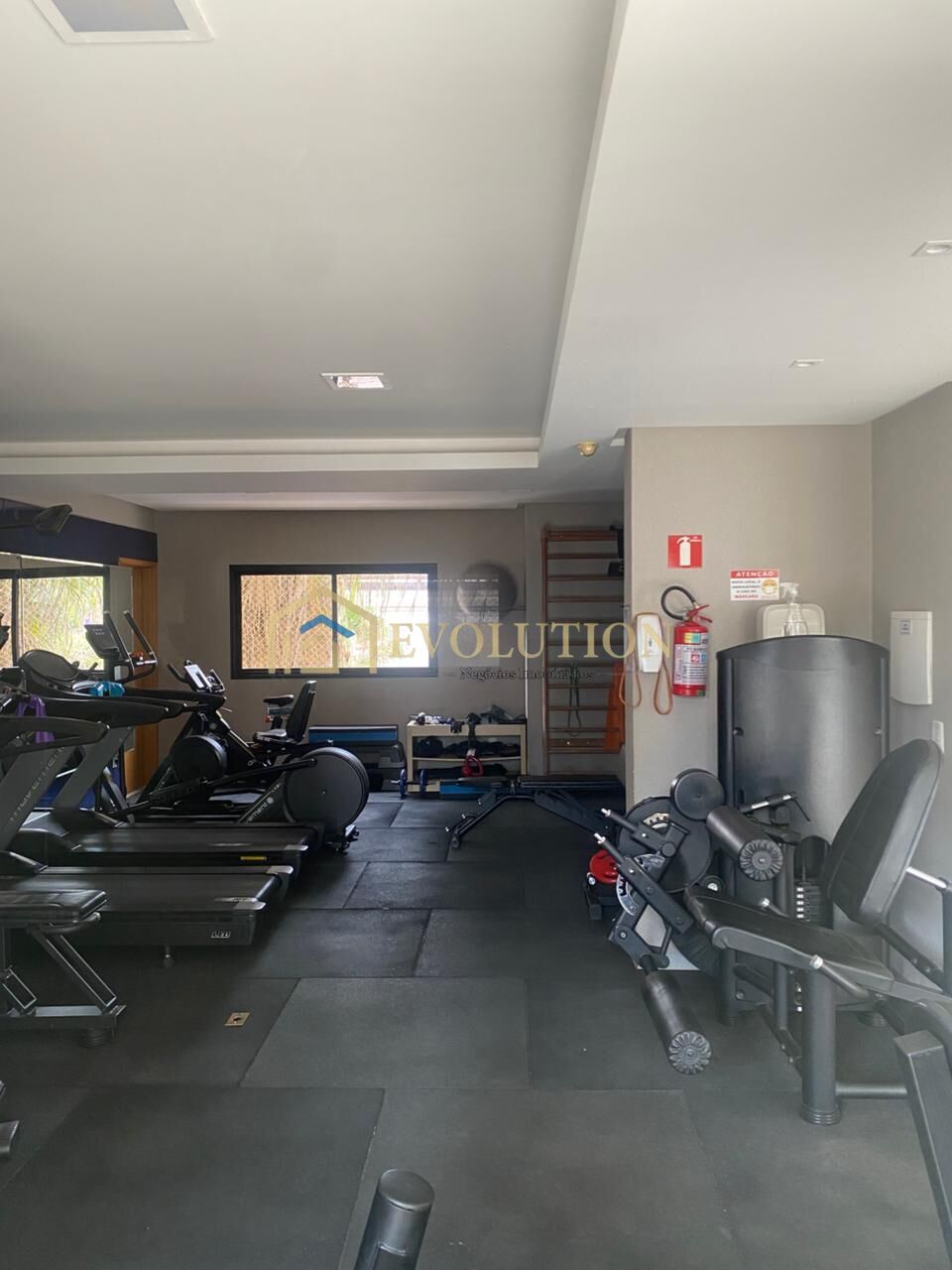 Apartamento para alugar com 3 quartos, 97m² - Foto 35