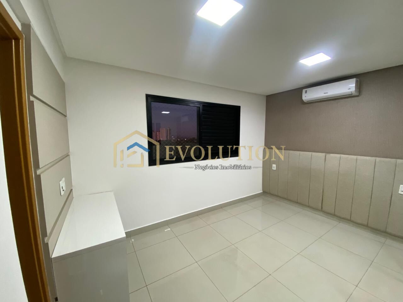 Apartamento para alugar com 3 quartos, 97m² - Foto 20