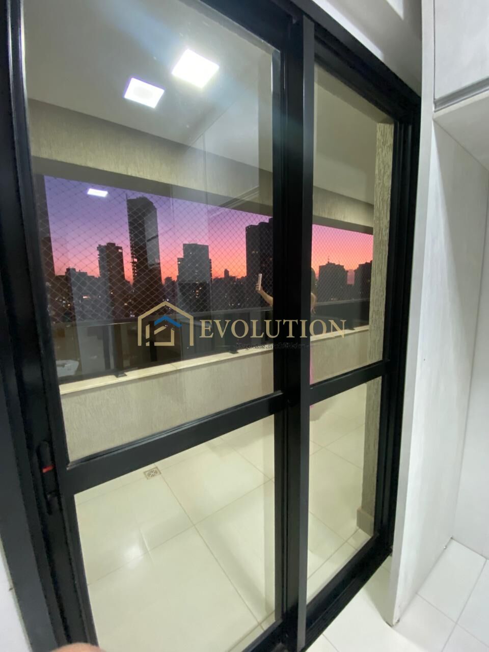 Apartamento para alugar com 3 quartos, 97m² - Foto 9