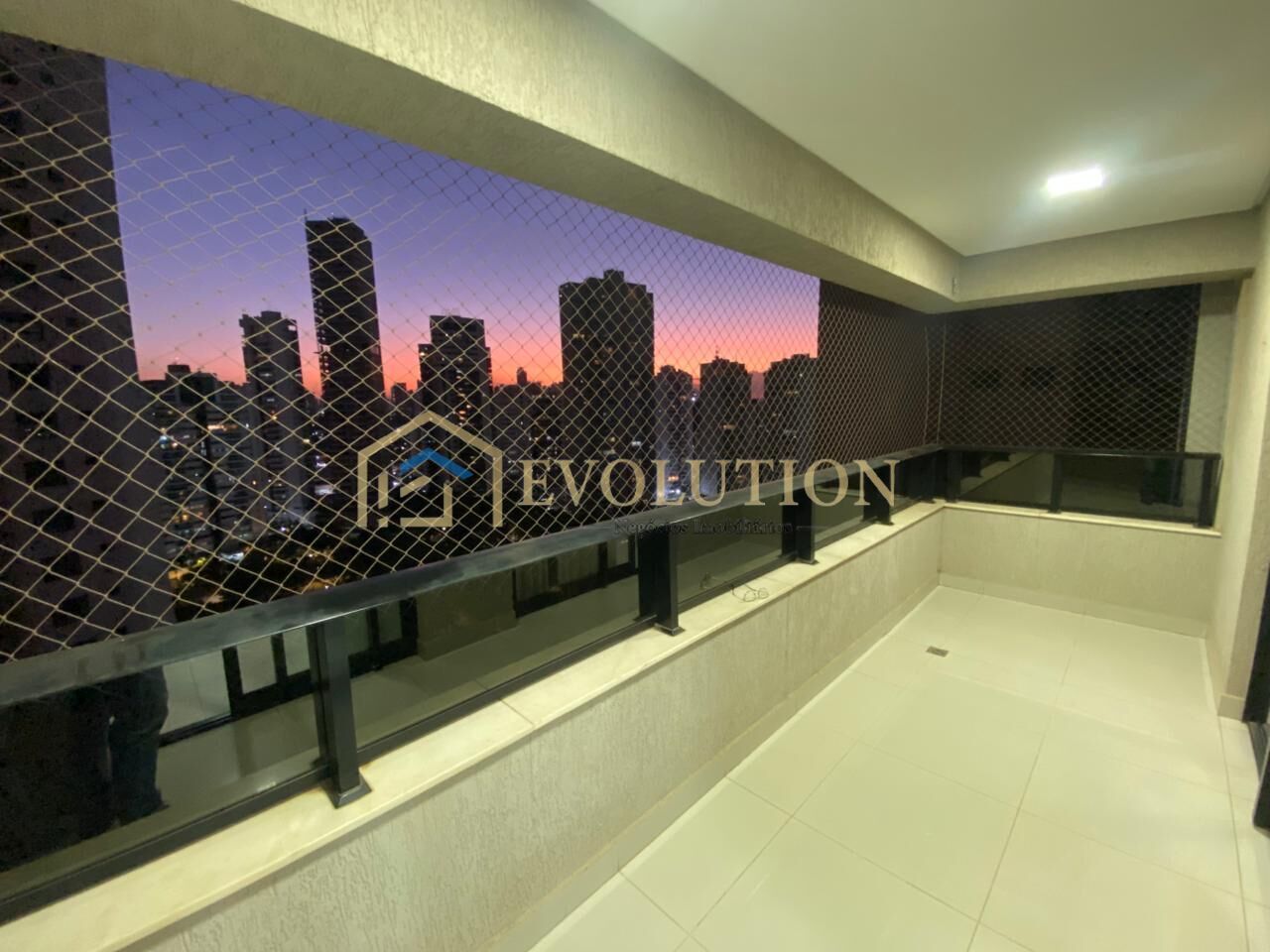 Apartamento para alugar com 3 quartos, 97m² - Foto 1