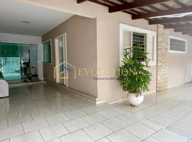 Casa à venda com 3 quartos, 201m² - Foto 3